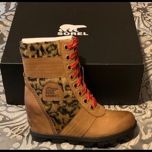 Sorel Lexie Wedge Size 7 NWT